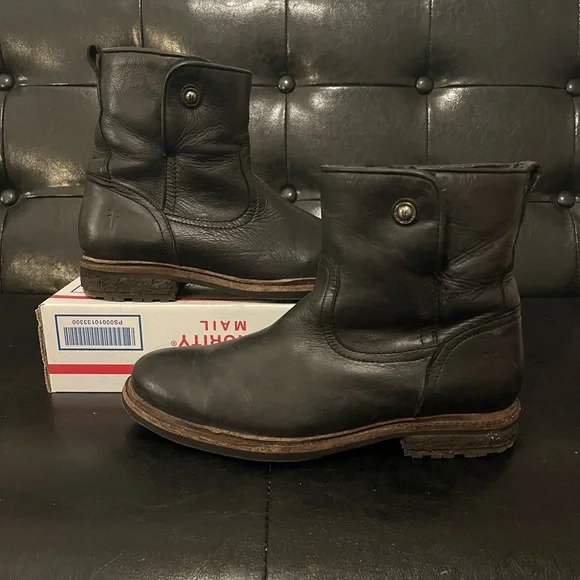 Frye Pull-On Boot Black - Picture 1 of 8